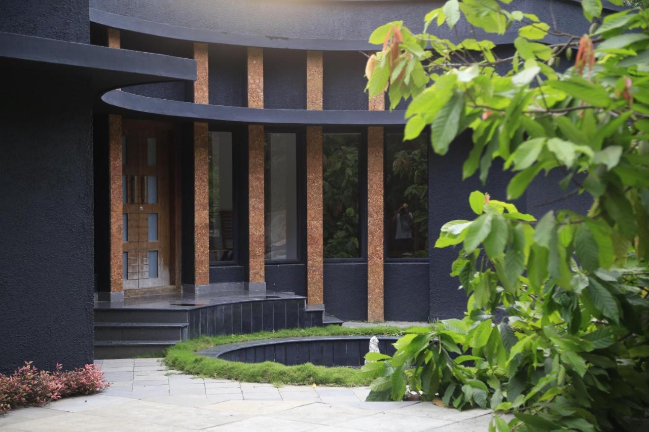 Sattva-The Awakening Garden Hotell Kakkadampoyil Exteriör bild